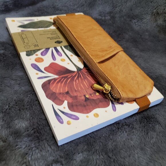 Denik Floral Notebook & Pouch Set 8.25" x 5.25" - Picture 5 of 6